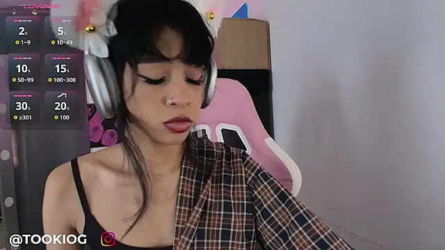 Snapshot of TOOKIOG_ chatting on May 2, 6:13 pm TOOKIOG online show from May 2, 6:13 pm