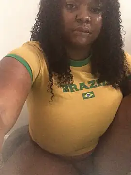 Fxncymuse online show from February 1, 4:05 pm