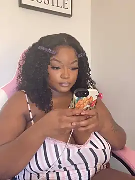 Fxncymuse online show from March 28, 1:56 pm