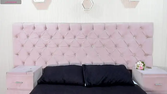 Snapshot of ZarinaWynne chatting on July 2, 1:39 pm ZarinaWynne online show from July 2, 1:39 pm