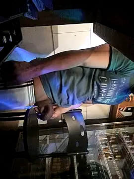 themorenofit08 online show from November 12, 1:21 am