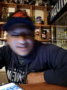 themorenofit08 online show from February 24, 12:22 am