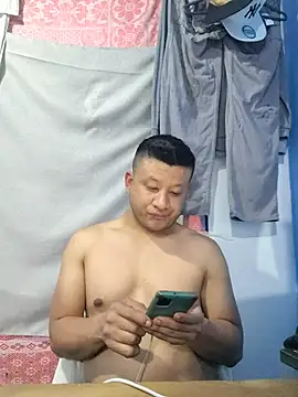 themorenofit08 online show from June 12, 12:41 am