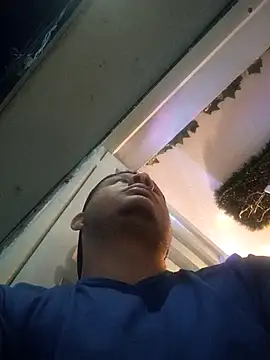 themorenofit08 online show from March 11, 11:43 pm