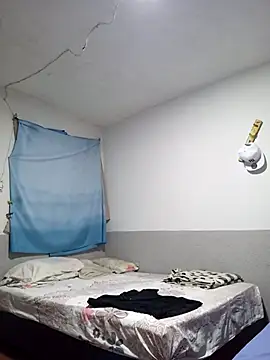 themorenofit08 online show from February 10, 9:25 pm