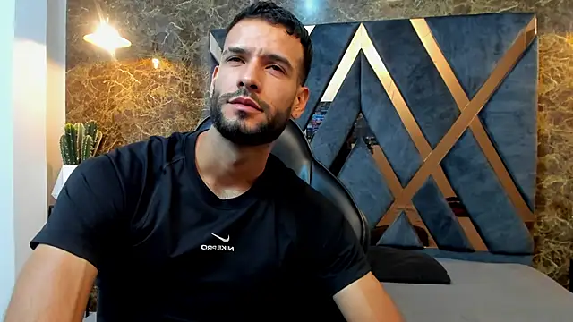 Jacob Benelli online show from April 1, 11:23 pm