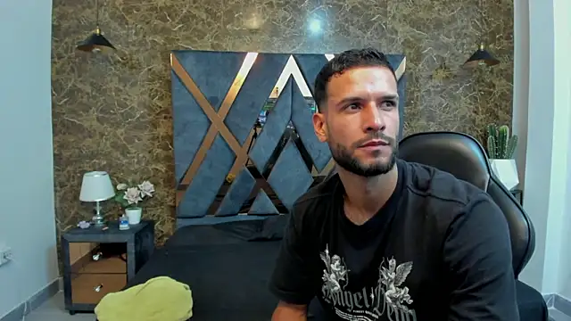 Jacob Benelli online show from February 9, 11:25 pm