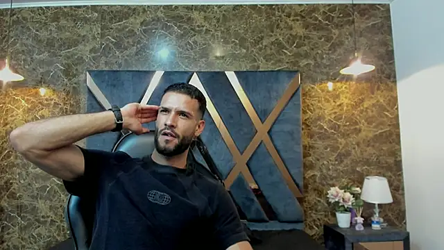 Jacob Benelli online show from March 7, 11:32 pm