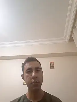 Snapshot of slowdownricK_ chatting on November 8, 8:23 pm slowdownricK online show from November 8, 8:23 pm