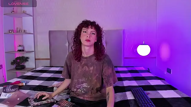 AliceMadnes online show from December 21, 3:25 pm