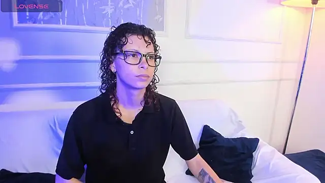 AliceMadnes online show from March 30, 4:19 pm