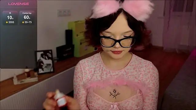 Sweety cheeky online show from November 28, 9:26 pm