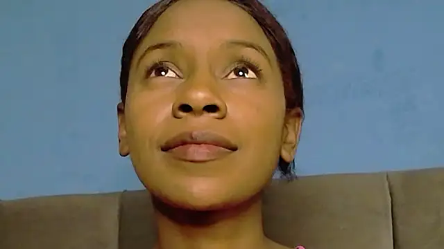 Aliis Love online show from November 28, 2:06 pm