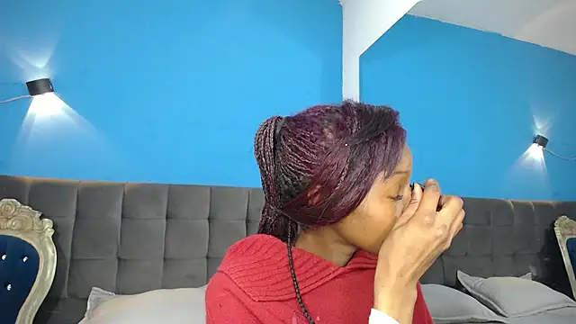 Aliis Love online show from November 21, 10:53 pm