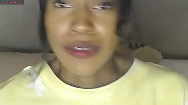 Aliis Love online show from December 14, 11:54 pm