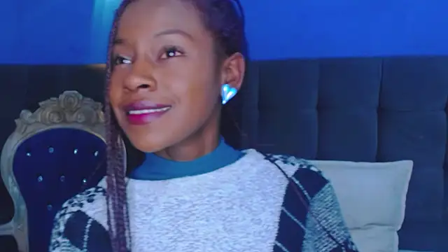 Aliis Love online show from November 15, 6:56 pm