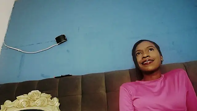 Aliis Love online show from November 26, 12:32 am