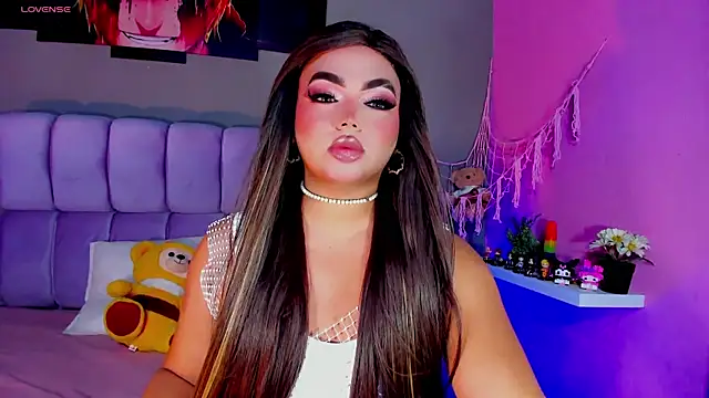 Lovely-Hinata online show from July 12, 4:13 am