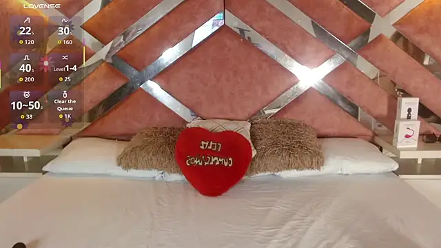 Lily Queen30 online show from November 14, 8:01 pm