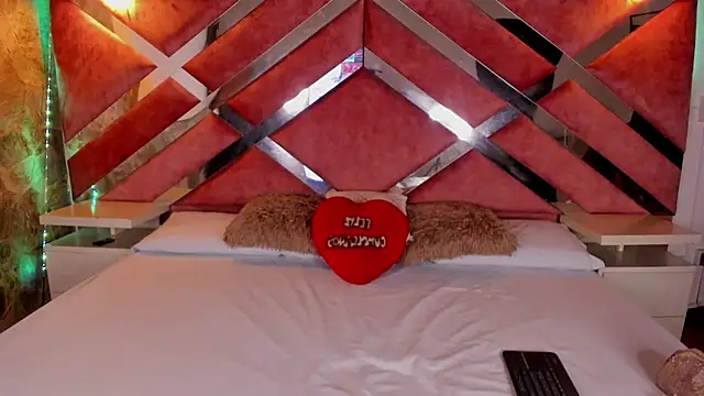 Lily Queen30 online show from December 14, 8:03 pm