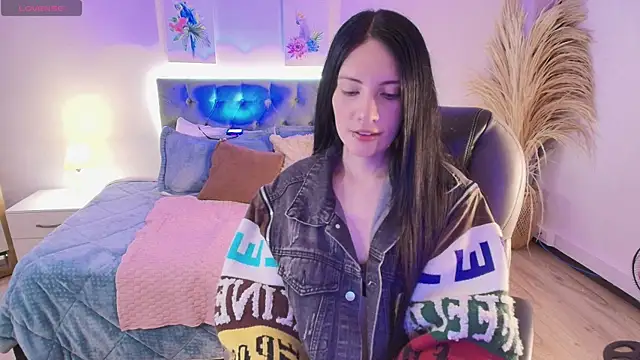 Snapshot of Neo_sarah_ chatting on July 1, 3:51 am Neo sarah online show from July 1, 3:51 am