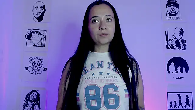 Snapshot of allyson_garcia chatting on November 17, 6:45 pm allyson garcia online show from November 17, 6:45 pm