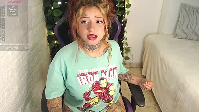 catherine monroe online show from November 17, 9:41 pm