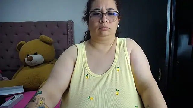 Snapshot of kattybbwbigboobs_ chatting on June 19, 6:08 am kattybbwbigboobs online show from June 19, 6:08 am