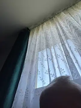 Kriss8411 online show from April 15, 8:09 am