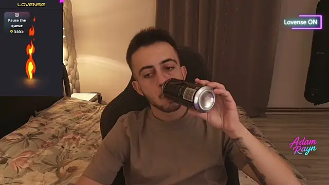 adamrayn online show from December 15, 9:53 pm