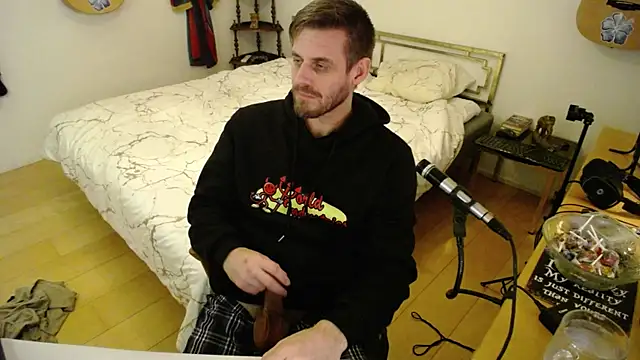 skatejocke online show from December 5, 1:16 am