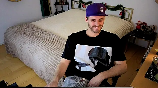 skatejocke online show from December 19, 8:22 pm