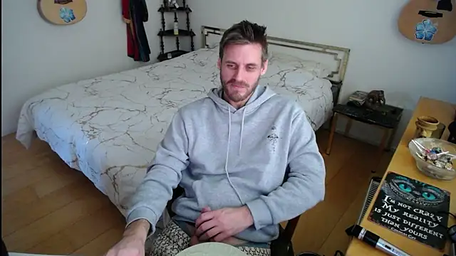 skatejocke online show from November 26, 10:15 am