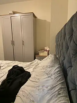 Snapshot of bry8661 chatting on November 7, 2:21 pm bry8661 online show from November 7, 2:21 pm