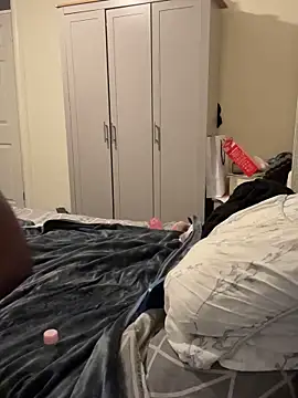 bry8661 online show from December 5, 9:30 am