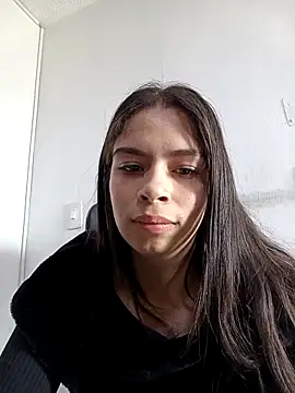 emilygrooe online show from February 6, 4:36 pm