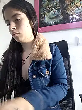 emilygrooe online show from March 4, 3:53 pm