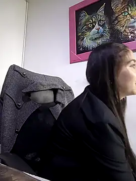 emilygrooe online show from February 16, 7:23 pm