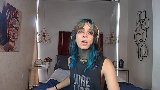 luxiel  online show from May 22, 8:51 pm