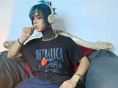 luxiel  online show from April 14, 8:36 pm