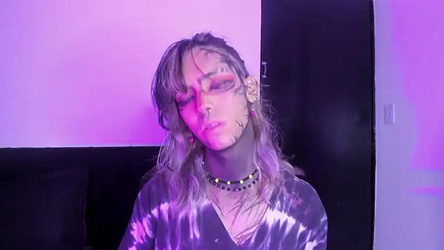 luxiel  online show from November 15, 10:47 pm