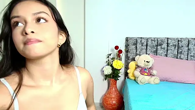  emiily pink online show from November 10, 11:59 am