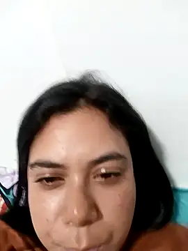 Snapshot of LorieFerrer chatting on January 17, 12:20 am LorieFerrer online show from January 17, 12:20 am