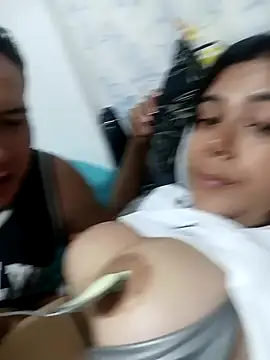 Snapshot of LorieFerrer chatting on January 29, 9:39 pm LorieFerrer online show from January 29, 9:39 pm