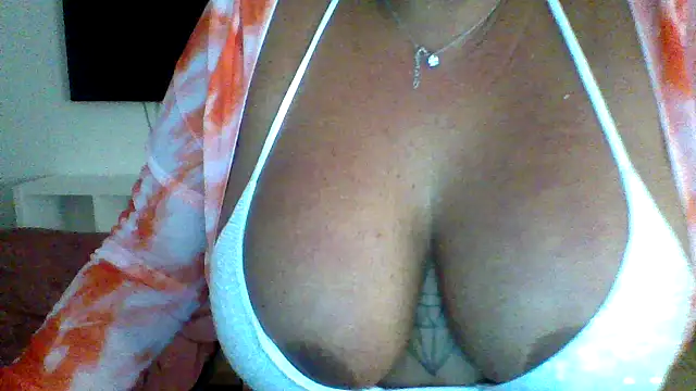 cleo094 online show from December 18, 9:40 pm