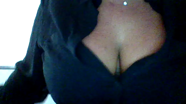 cleo094 online show from November 16, 5:45 am