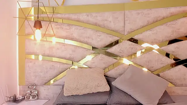 isaa and juanjo online show from February 28, 4:23 am