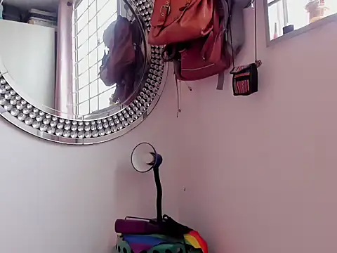 quenn-squirtanal online show from March 8, 6:11 pm