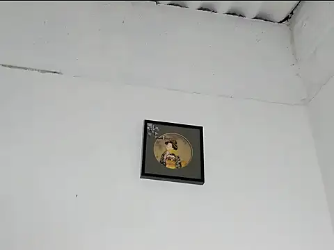 Yenifer maicol online show from November 18, 2:49 am