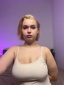 Angela bounce online show from November 8, 10:13 pm